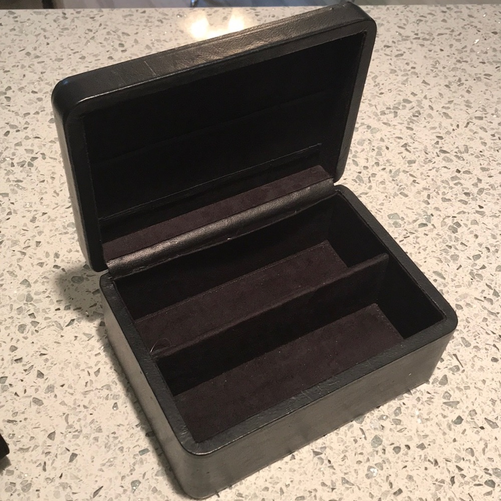 Fossil Watch Box - Picture 3 of 6